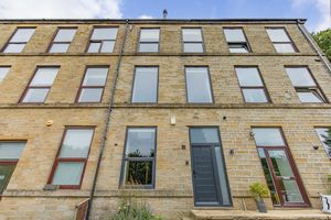 Upper Bank Houses